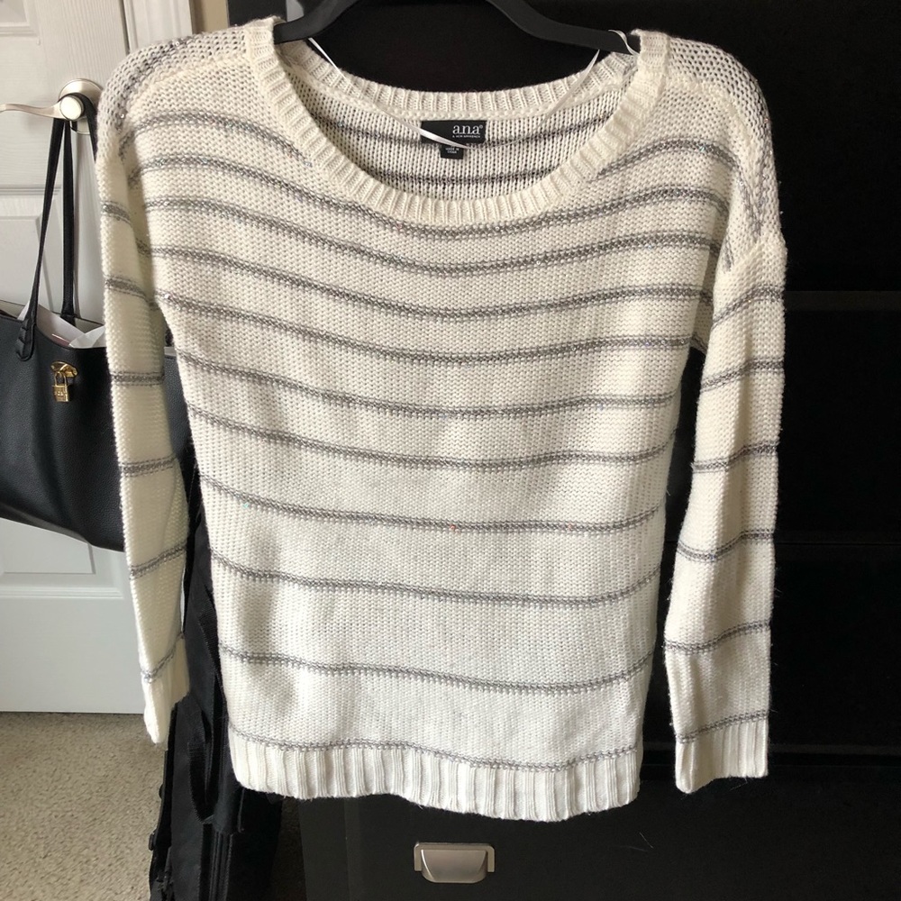White and silver sweater! Size Medium!